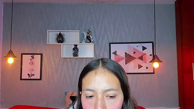 Snapshot of Valeria_roussi chatting on 01/18/25, 01:29 Valeria roussi online show from 01/18/25, 01:29