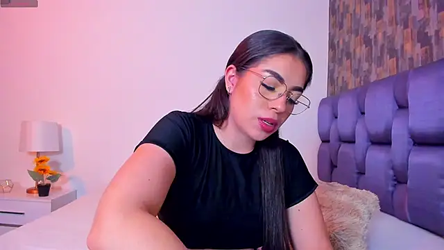 Snapshot of IsabellaAnngel chatting on 02/28/25, 01:37 IsabellaAnngel online show from 02/28/25, 01:37