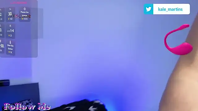 Snapshot of KALE_19 chatting on 11/28/25, 01:30 KALE 19 online show from 11/28/25, 01:30