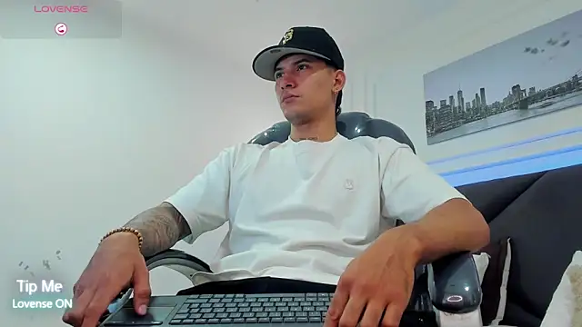 Damian23   online show from 01/07/26, 12:18