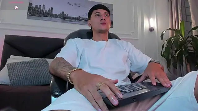 Damian23   online show from 04/01/26, 11:00