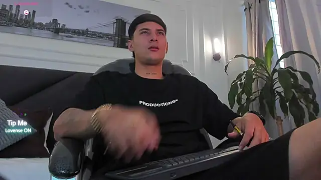 Damian23   online show from 04/04/26, 02:36