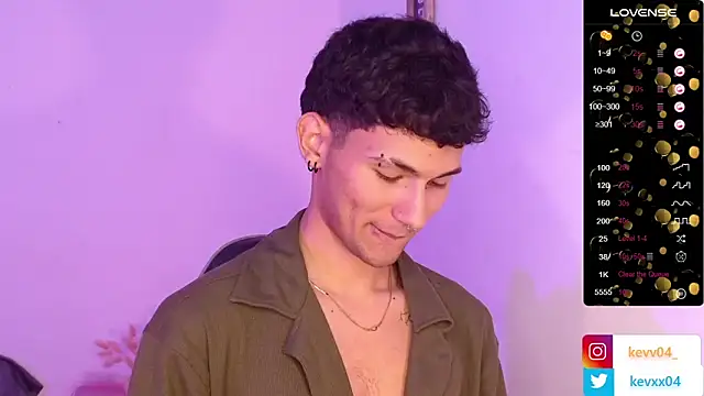 Snapshot of Alexx_tc chatting on 10/31/25, 06:25 Alexx tc online show from 10/31/25, 06:25