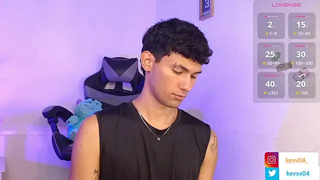 Snapshot of Alexx_tc chatting on 11/20/25, 04:34 Alexx tc online show from 11/20/25, 04:34