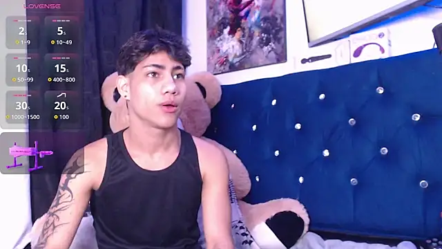 Sexys Boys Hot1 online show from 10/31/25, 10:22