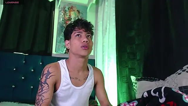 Sexys Boys Hot1 online show from 01/15/26, 01:32