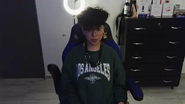 thomascooper7 online show from 02/13/25, 12:02