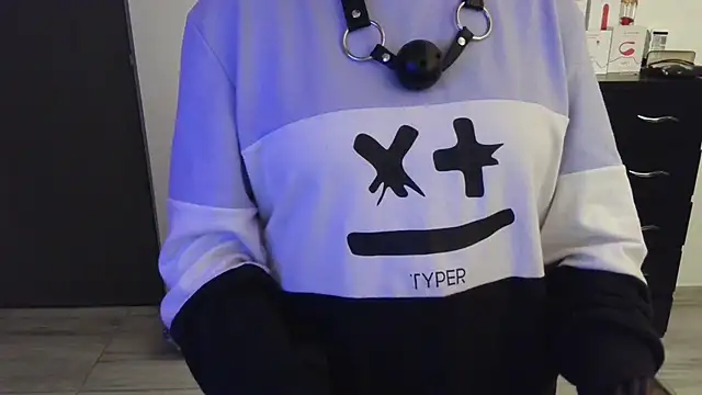 thomascooper7 online show from 02/24/25, 03:02