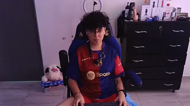 thomascooper7 online show from 02/28/25, 07:14