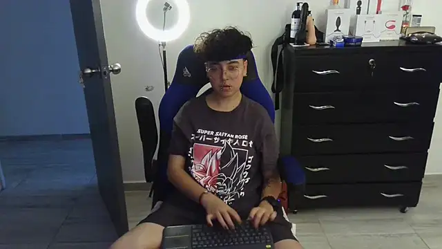 thomascooper7 online show from 03/07/25, 10:43