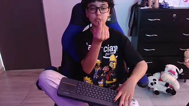 thomascooper7 online show from 12/04/25, 05:54