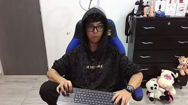 thomascooper7 online show from 01/13/26, 08:14