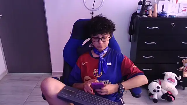 thomascooper7 online show from 02/12/26, 06:47