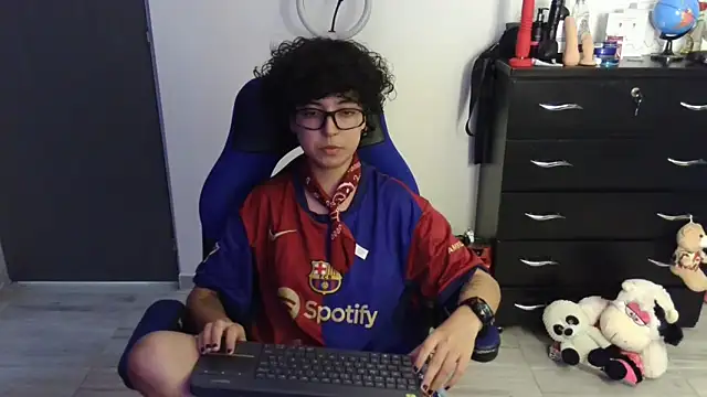 thomascooper7 online show from 04/14/26, 07:20