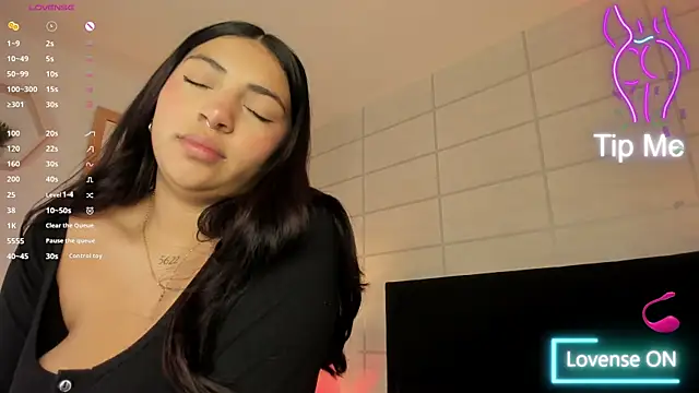 Christine Laam online show from 10/08/25, 12:03