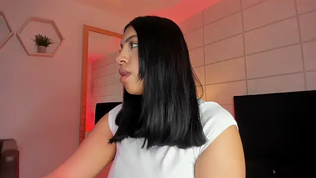 Christine Laam online show from 11/24/25, 11:54