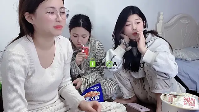 MM YY SS online show from 01/15/25, 02:56