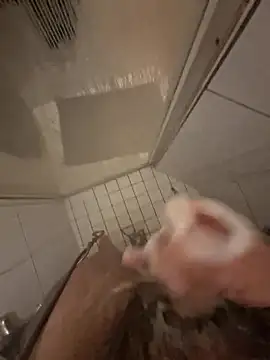 Snapshot of Lovelabite2 chatting on 11/10/25, 07:13 Lovelabite2 online show from 11/10/25, 07:13