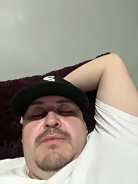 Snapshot of RodeMud chatting on 02/07/26, 04:16 RodeMud online show from 02/07/26, 04:16