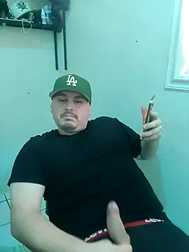 Snapshot of RodeMud chatting on 02/19/26, 11:23 RodeMud online show from 02/19/26, 11:23