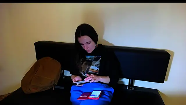 LaimaV  online show from 12/19/24, 01:40