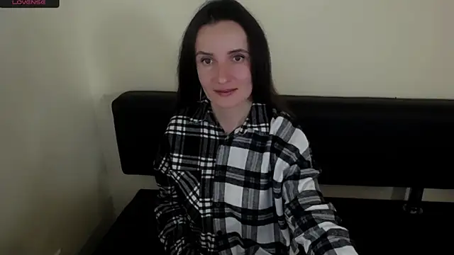 LaimaV  online show from 10/03/25, 02:14