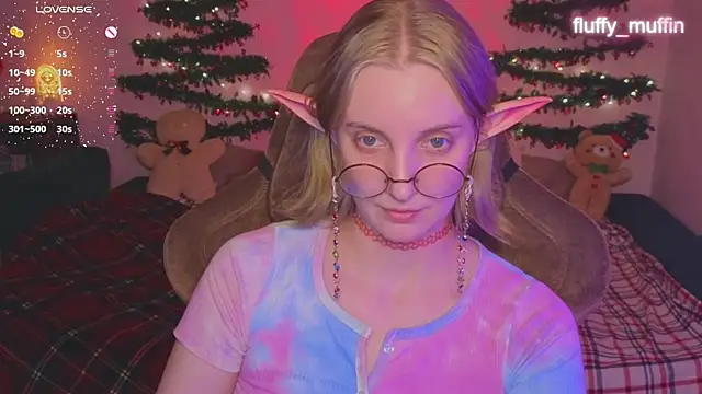 Snapshot of Fluffy_muffin_ chatting on 12/12/24, 07:04 Fluffy muffin online show from 12/12/24, 07:04