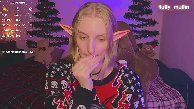 Snapshot of Fluffy_muffin_ chatting on 12/12/24, 10:09 Fluffy muffin online show from 12/12/24, 10:09