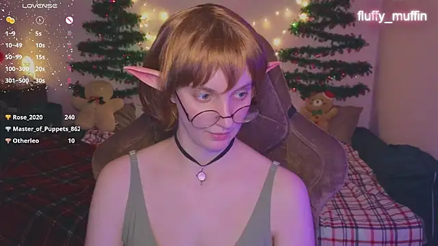 Snapshot of Fluffy_muffin_ chatting on 12/13/24, 10:13 Fluffy muffin online show from 12/13/24, 10:13