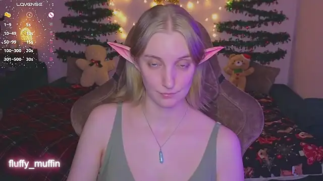 Snapshot of Fluffy_muffin_ chatting on 12/15/24, 05:53 Fluffy muffin online show from 12/15/24, 05:53