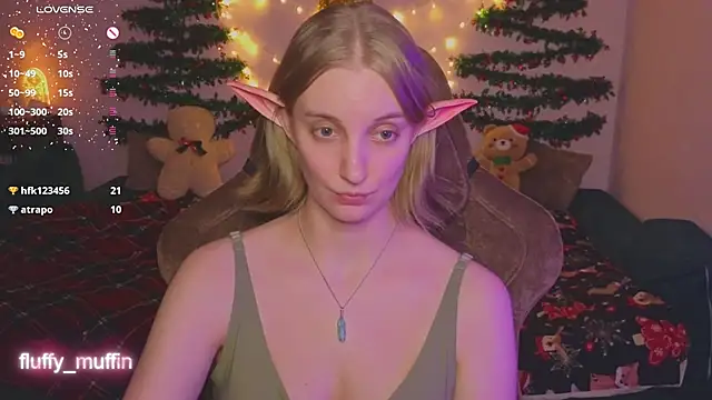 Snapshot of Fluffy_muffin_ chatting on 12/15/24, 08:58 Fluffy muffin online show from 12/15/24, 08:58