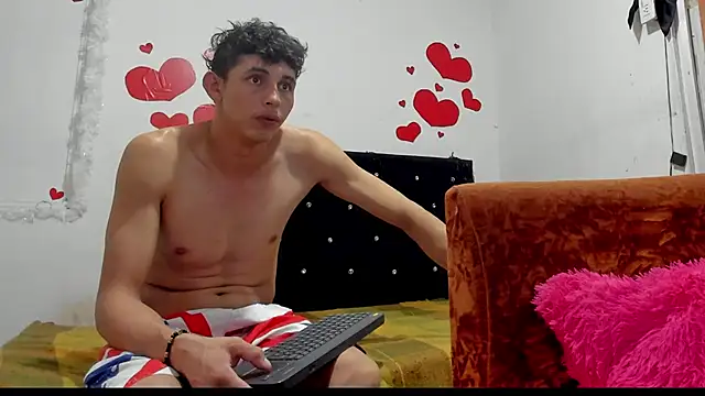 Snapshot of chloe_evanx_ chatting on 03/01/25, 10:10 chloe evanx  online show from 03/01/25, 10:10