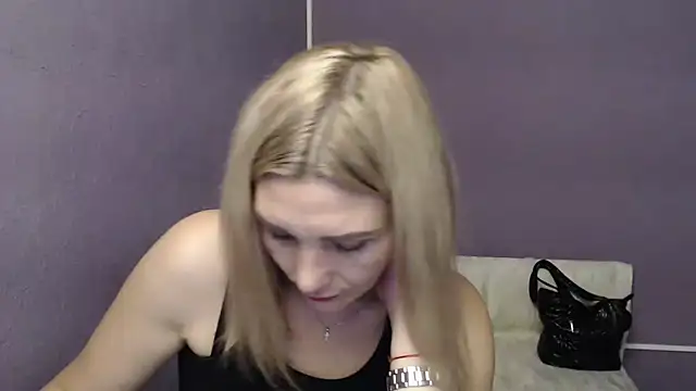 Snapshot of _sexy_lady chatting on 12/09/24, 03:33 sexy lady online show from 12/09/24, 03:33