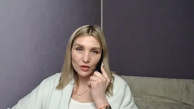 Snapshot of _sexy_lady chatting on 03/18/25, 04:26 sexy lady online show from 03/18/25, 04:26