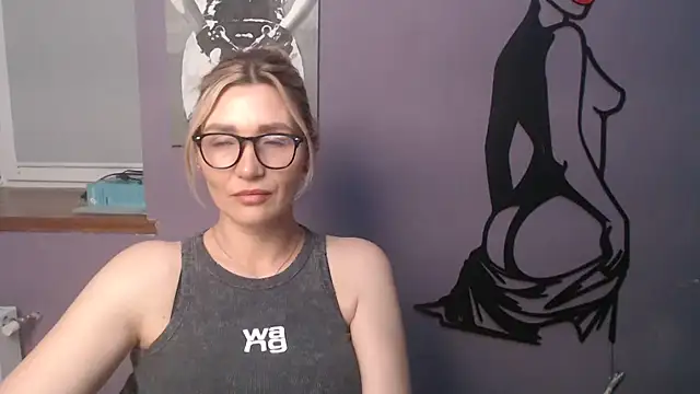 Snapshot of _sexy_lady chatting on 06/03/26, 01:03 sexy lady online show from 06/03/26, 01:03