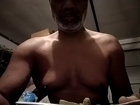 Snapshot of yasohw chatting on 12/06/24, 09:57 yasohw online show from 12/06/24, 09:57