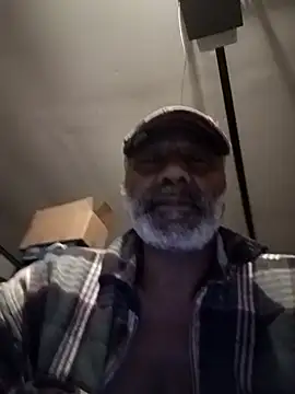 Snapshot of yasohw chatting on 12/28/24, 06:08 yasohw online show from 12/28/24, 06:08