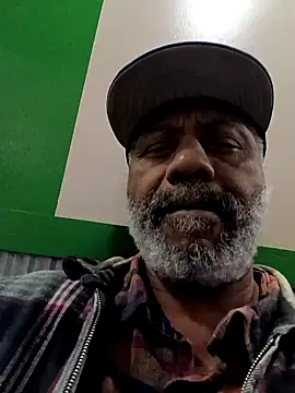 Snapshot of yasohw chatting on 01/01/25, 05:11 yasohw online show from 01/01/25, 05:11