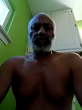 Snapshot of yasohw chatting on 01/12/25, 10:43 yasohw online show from 01/12/25, 10:43