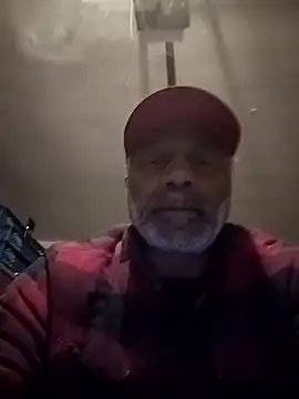 Snapshot of yasohw chatting on 01/28/25, 02:43 yasohw online show from 01/28/25, 02:43