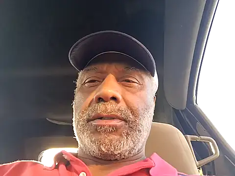 Snapshot of yasohw chatting on 02/05/25, 11:06 yasohw online show from 02/05/25, 11:06