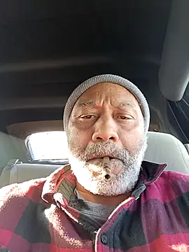 Snapshot of yasohw chatting on 02/20/25, 10:59 yasohw online show from 02/20/25, 10:59