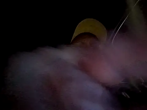 Snapshot of yasohw chatting on 03/16/25, 02:32 yasohw online show from 03/16/25, 02:32