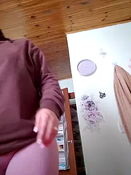 Snapshot of RenataSexy_ chatting on 09/11/25, 05:02 RenataSexy online show from 09/11/25, 05:02