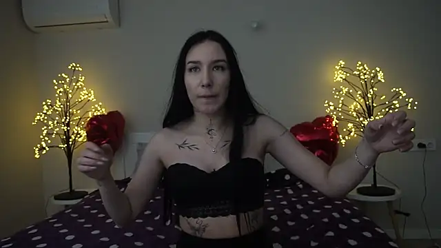 Snapshot of NikkiGoldSide chatting on 03/04/25, 03:37 NikkiGoldSide online show from 03/04/25, 03:37