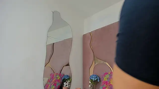 Snapshot of Sofia-candyht chatting on 02/17/26, 08:26 Sofia-candyht online show from 02/17/26, 08:26