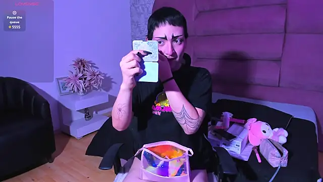 melodybonss  online show from 12/19/24, 06:01