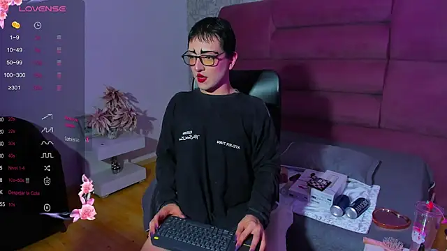 melodybonss  online show from 01/13/25, 04:39