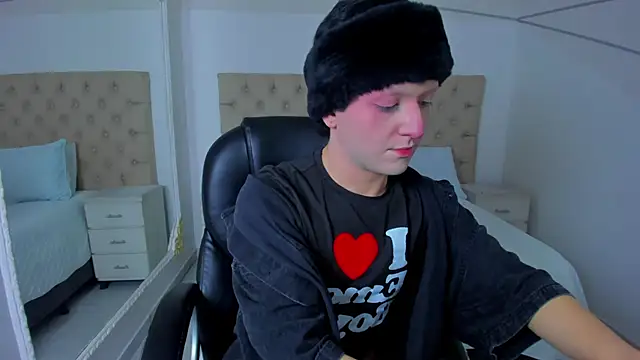 melodybonss  online show from 03/05/25, 05:18