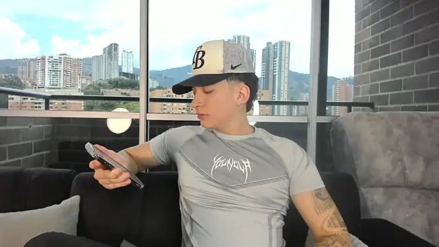 emmanuel scor online show from 10/11/25, 04:49